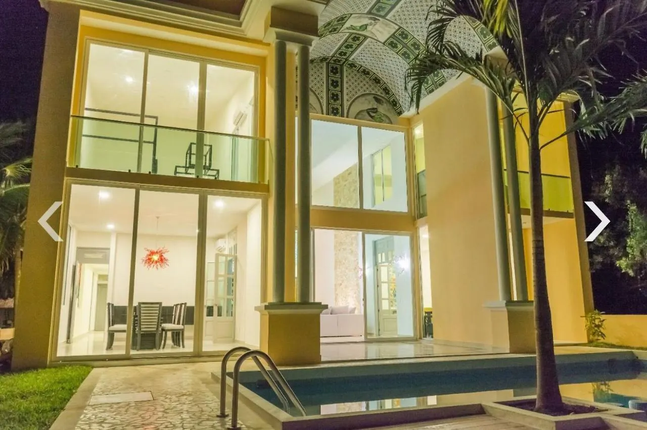 Hermosa Mansion En Puerto Aventuras Con Alberca فيلة