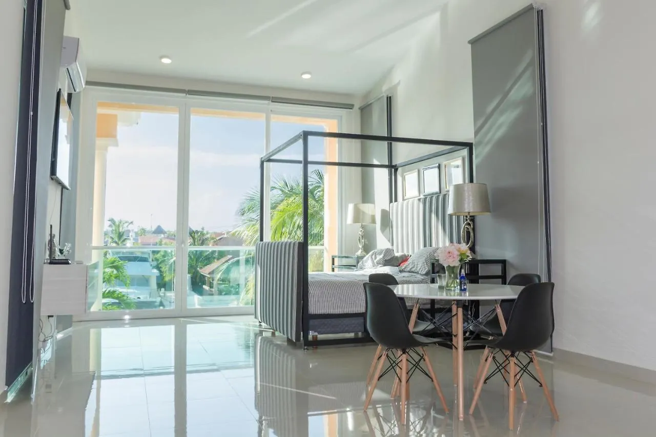 Hermosa Mansion En Puerto Aventuras Con Alberca